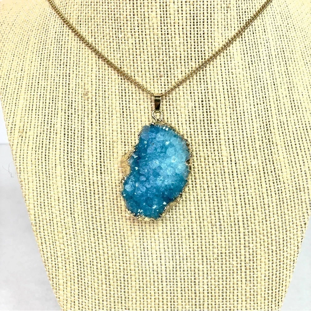 BRAND NEW Turquoise Druzy Agate, Geode Crystal Slice, Raw Crystal Neckla…